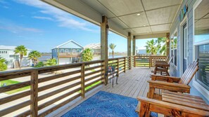 Interior - Nature Preserve View, Shared Pool, Outdoor Living Casa Pescadora by Avantstay (Port Aransas)