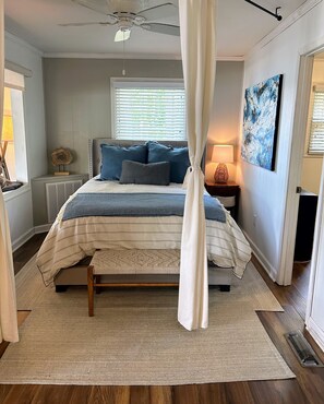 2 habitaciones, tabla de planchar con plancha, cuna de viaje y wifi