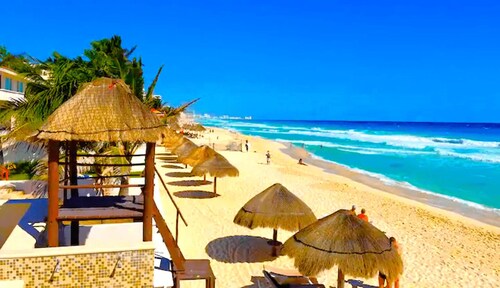 Apartment in the BEST BEACH on Cancun