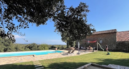 Mas Cévenol Isolé Dans un Écrin de Verdure, Avec Grande Piscine, 16 Couchages