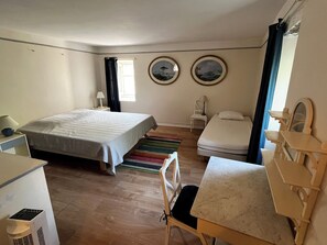 7 slaapkamers, een strijkplank/strijkijzer, gratis wifi