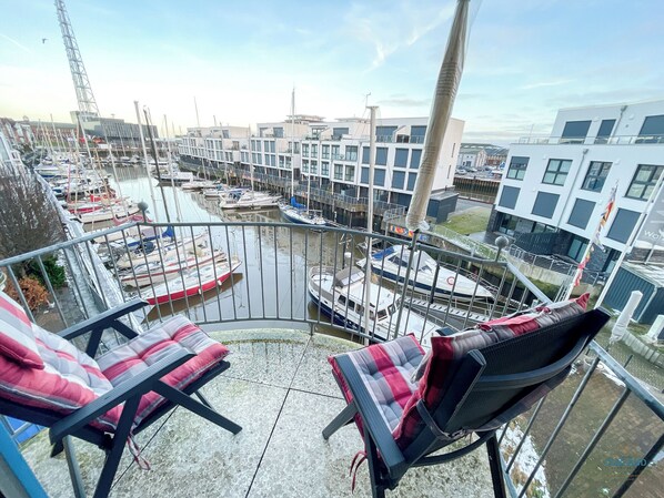 Property grounds - Marina view - vacation apartment with marina balcony (Cuxhaven)