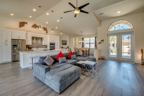 Smart-TV og stereoanlegg