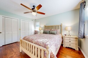 2 bedrooms, Internet, bed sheets