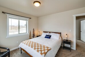 3 bedrooms, desk, iron/ironing board, WiFi