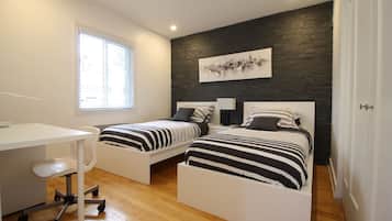 5 bedrooms, WiFi, bed sheets