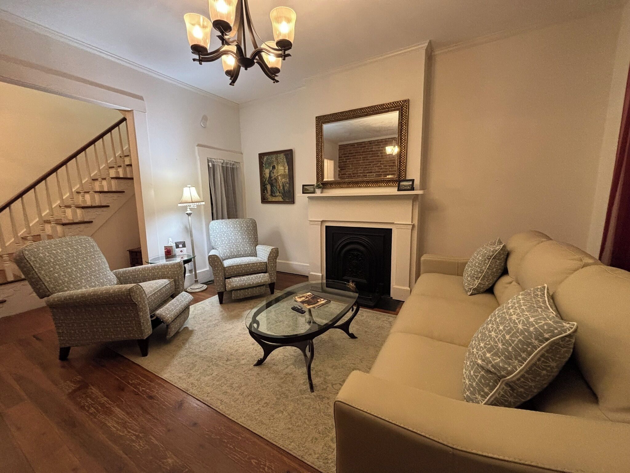 Smart-TV, bordtennis og bøker