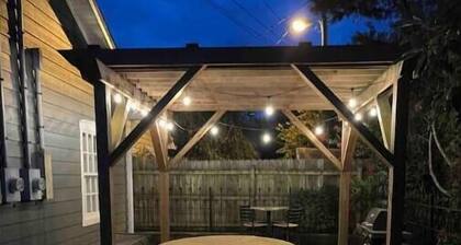 "Madison Manor I" by The River: Nice patio, hot tub, gas grill, and fire pit