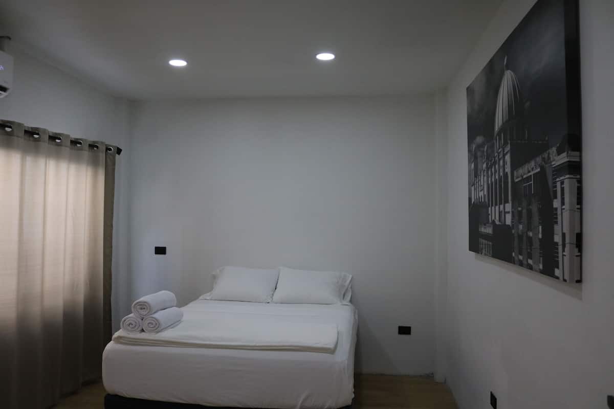 Double Room, Shared Bathroom | Iron/ironing board, free WiFi, bed sheets