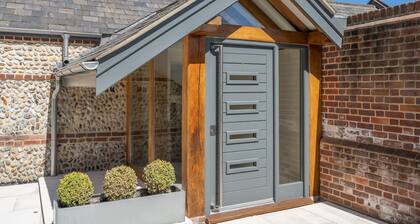 Dog friendly barn conversion, Norfolk Coast