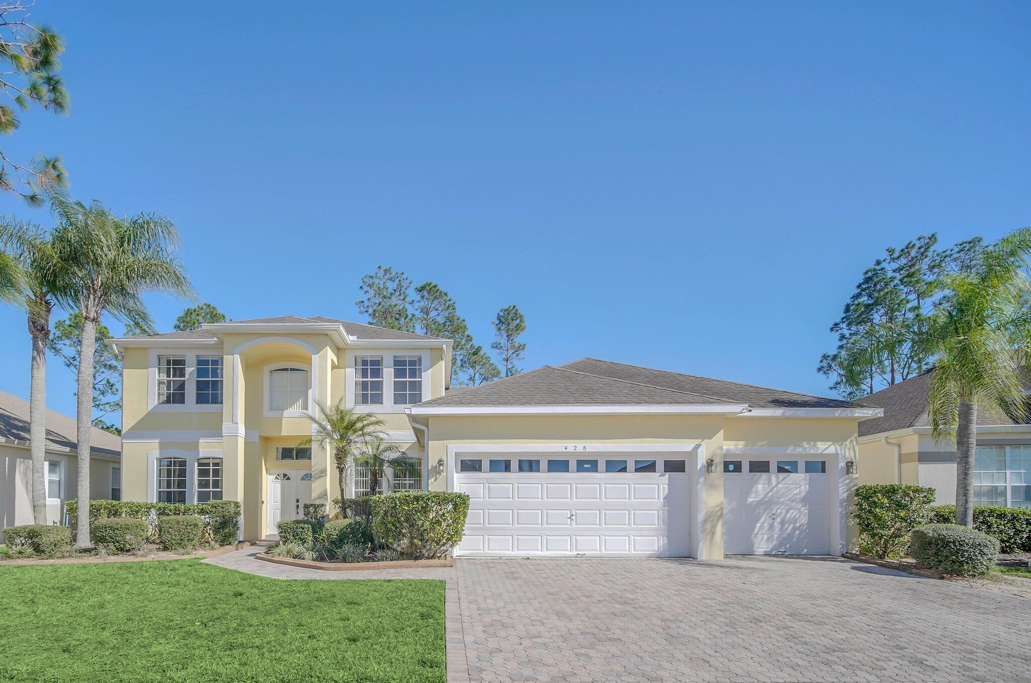 Relaxing 6 Bed Pool Home with Game Room-428BD