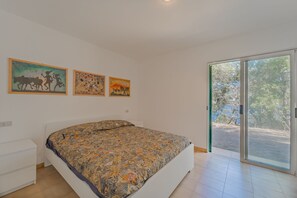 9 Schlafzimmer, Bügeleisen/Bügelbrett, Reisekinderbett, kostenloses WLAN