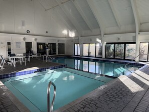 Piscine intérieure, piscine chauffée