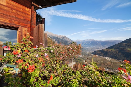 Ferienwohnung 'Ausergrubhof Wohnung Naturns' mit Bergblick, Gemeinschaftsgarten und WLAN