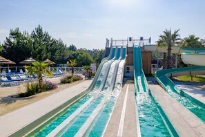 温水プール