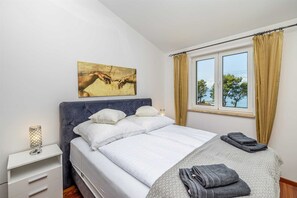3 bedrooms, free WiFi, bed sheets