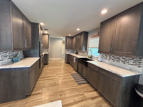 Spacious Beautiful Private House 2.9 Mi To The Beach Publix & 20 Restaurants