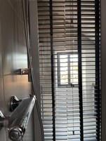 Luxury Suite | Bathroom | Shower, hair dryer, towels, soap