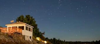 The Cedar: Awesome view + Bunkie!