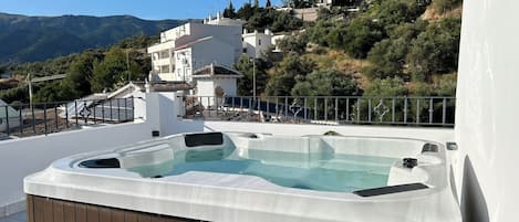 室外 SPA 浴池