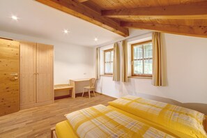 2 habitaciones, wifi gratis y ropa de cama 