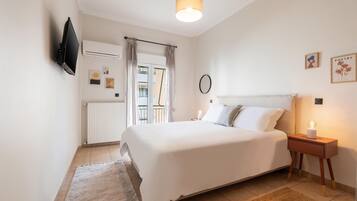 1 bedroom, desk, iron/ironing board, WiFi