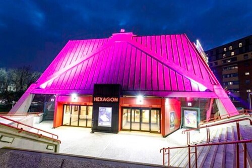 Charming Period Apartment, Near Uni & Hospital, Parking