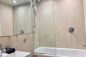 Hair dryer - Elegant Period Apartment for 3, Free Parking, Central (Reading)