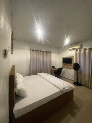 1 habitación, caja de seguridad en la habitación y wifi gratis 