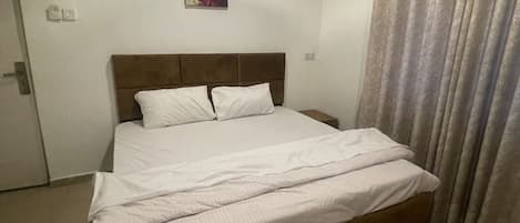 1 chambre, coffres-forts dans les chambres, Wi-Fi gratuit, draps fournis