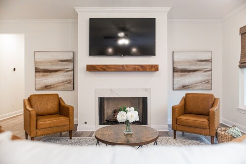 NEW Cozy family-sized home just minutes West of LATech! Fenced in Backyard!