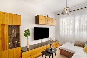 2 chambres, fer et planche à repasser, Wi-Fi gratuit, draps fournis