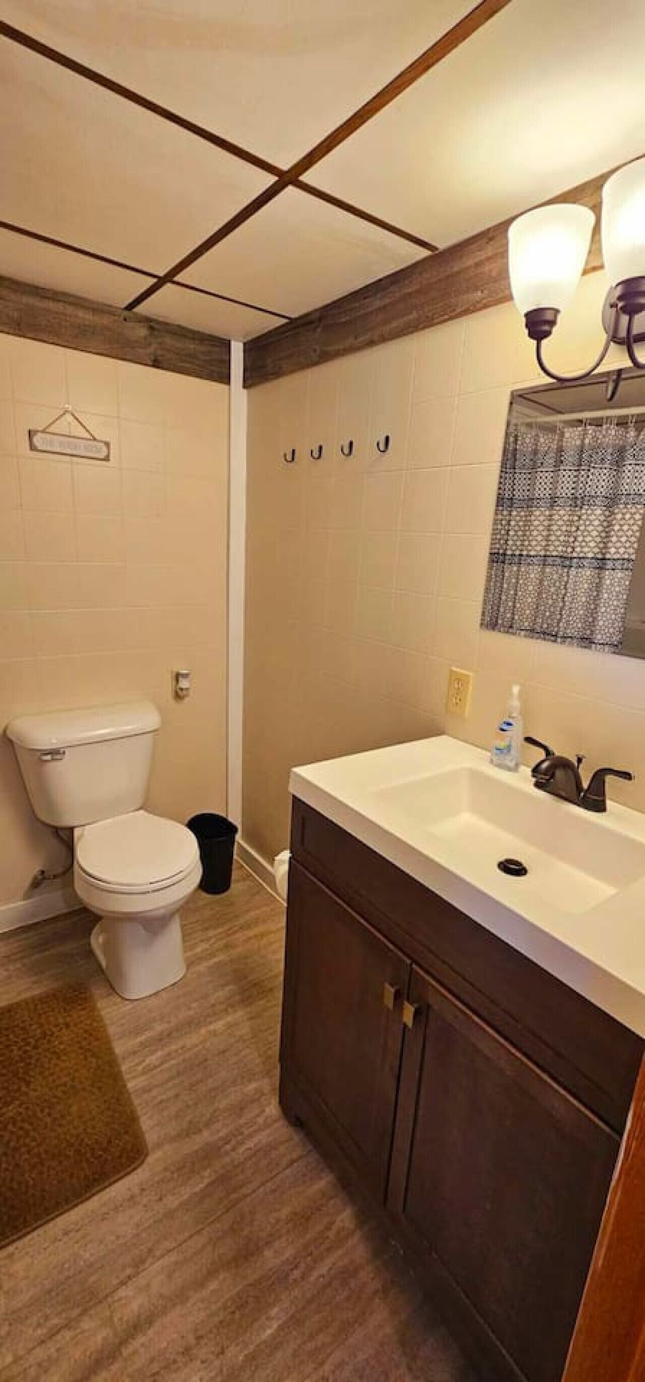 Hårføner og håndklær