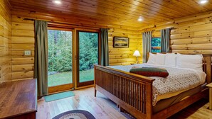 Room - Loon Lodge on Wilson Pond (Greenville)
