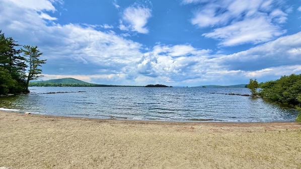 Beach - Little Moose Lodge *Lake Access*Pet Friendly*A/C*Washer/Dryer (Beaver Cove)