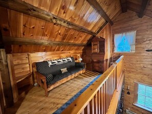 Smart-tv och eldstad