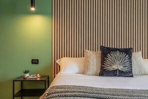 2 habitaciones, escritorio, internet y ropa de cama 