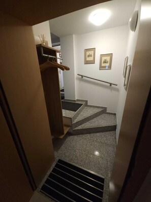 Interior - Individuelle Ferienwohnung im Grünen Südosten von Leipzig mit Eigener Terrasse (Leipzig)