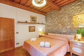 2 bedrooms, free WiFi, bed sheets - Agriturismo 'Molinuzzo - Joshua' with shared pool, private terrace and Wi-Fi (Barberino Tavarnelle)
