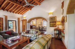 Cheminée, table de tennis de table