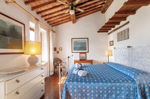 3 chambres, Wi-Fi gratuit, draps fournis