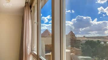 Executive Suite With Pyramids & Museum View | View from room