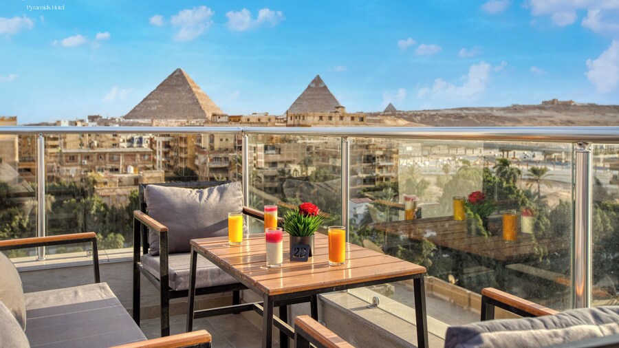 Saray Pyramids & Museum View Hotel