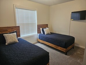 3 Schlafzimmer, Bügeleisen/Bügelbrett, WLAN, Bettwäsche