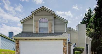 Pet Friendly Lovely Family Home