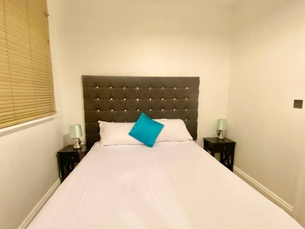 2 chambres, fer et planche à repasser, Wi-Fi, literie fournie