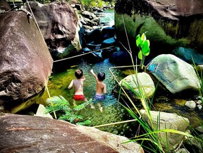 4 outdoor pools