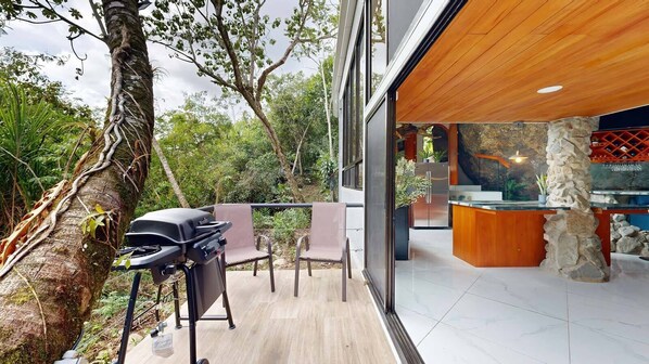 BBQ/picnic area