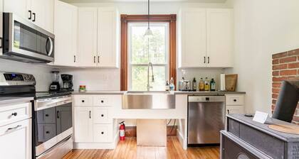 Cozy Studio in Downtown Freeport