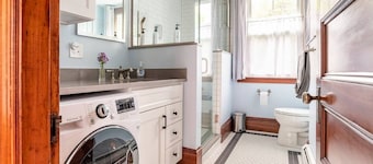 Cozy Studio in Downtown Freeport